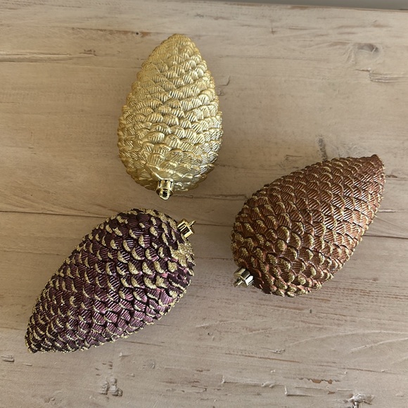 Set of 3 XL Vintage Pinecone Ornaments - Picture 11 of 16